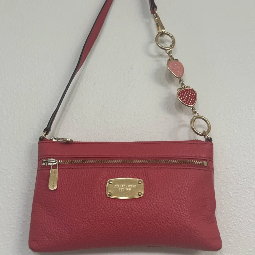 🍓🍓🍓Michael Kors Red Leather shoulder Bag